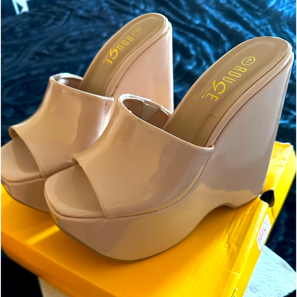 Nude platform wedges. Size 7